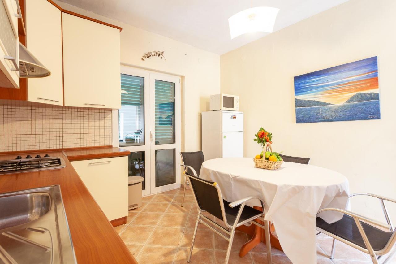 Sea And Lemon Tree Apartment Drasnice Luaran gambar